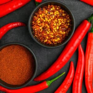 Piment Hot Portugal frais, Capsicum annuum 'Hot Portugal' en poudre, Graines de Piment Hot Portugal, Graines de Capsicum annuum 'Hot Portugal'